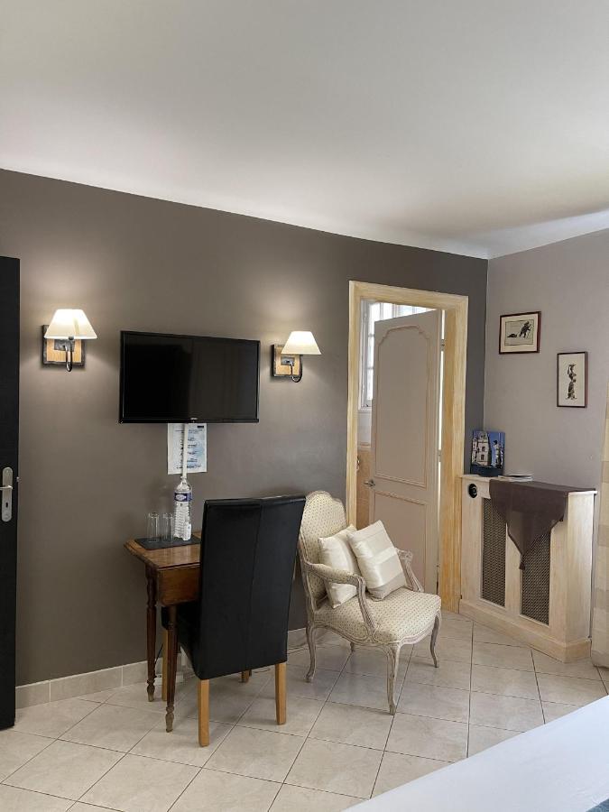 La Colliniere Hotel Sainte-Gemme-Moronval Екстериор снимка