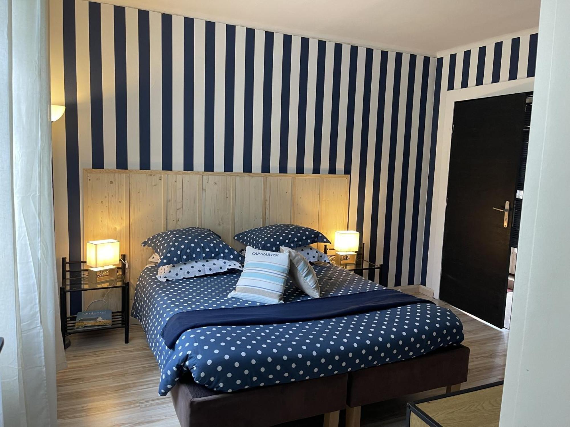 La Colliniere Hotel Sainte-Gemme-Moronval Екстериор снимка