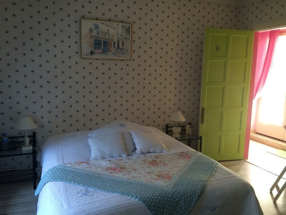La Colliniere Hotel Sainte-Gemme-Moronval Екстериор снимка